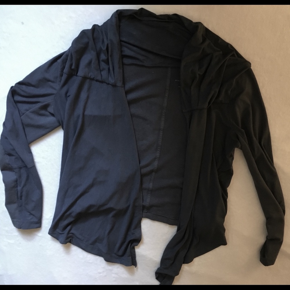 Blue suede draped cardigan with pockets! 🌲